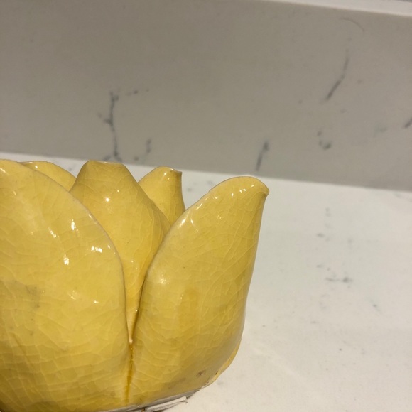 3/$20 🖤 Home Outfitters Flower Candle Holder - Picture 4 of 4